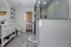 15-Shared-Ensuite-Bathroom