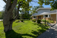 29-Front-Yard