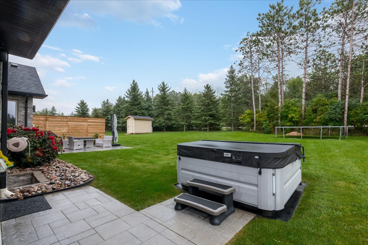 53Hot Tub Barrie Home